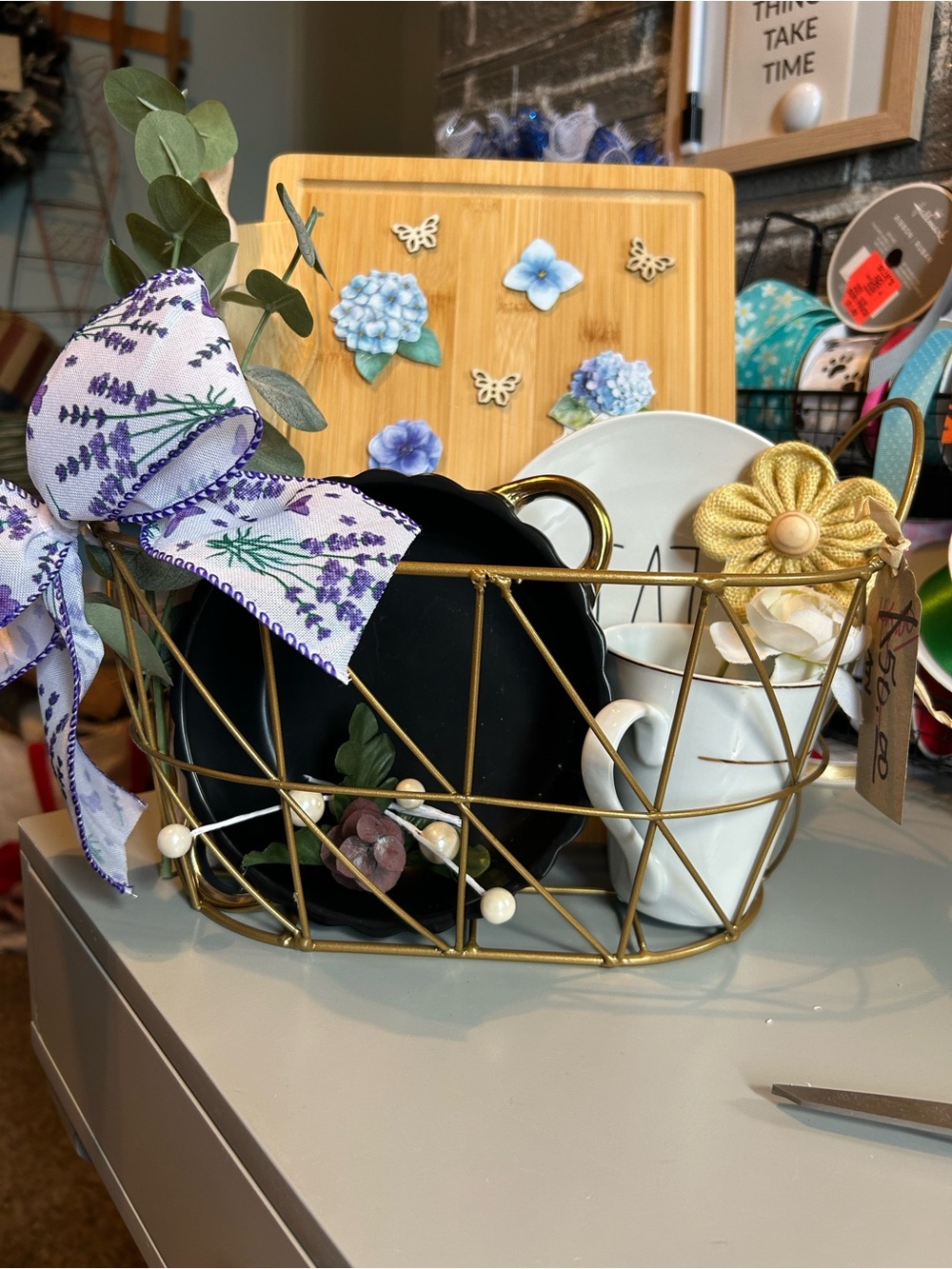 Hand Crafted Gold Wire Basket with Black Plate and Lavender Ribbon